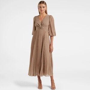 Forever New Camel Tile Geo Viviana Twist Front Pleated Midi Dress size 6 US